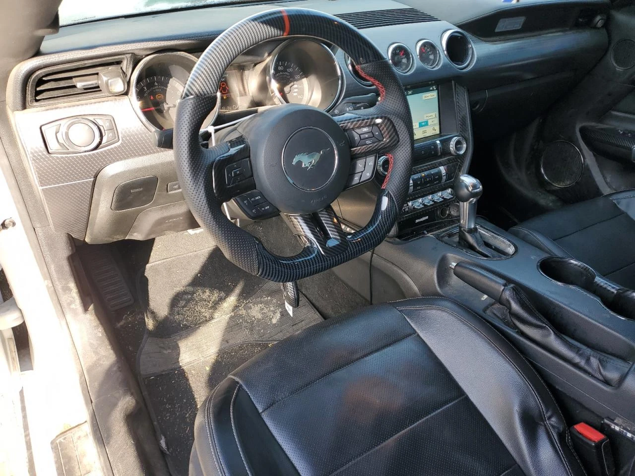 Ford Mustang EcoBoost 2.3 Обдух* Кожа* Голямата навигация*  - изображение 8