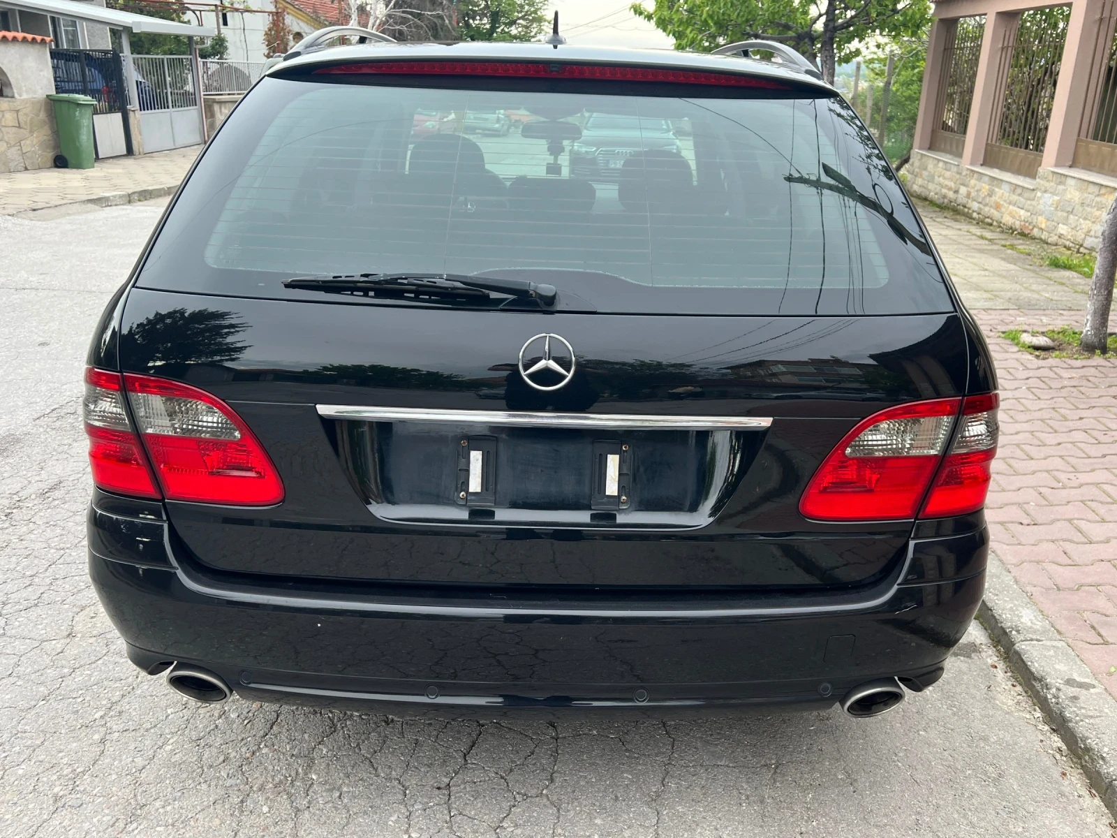 Mercedes-Benz E 220  - изображение 10