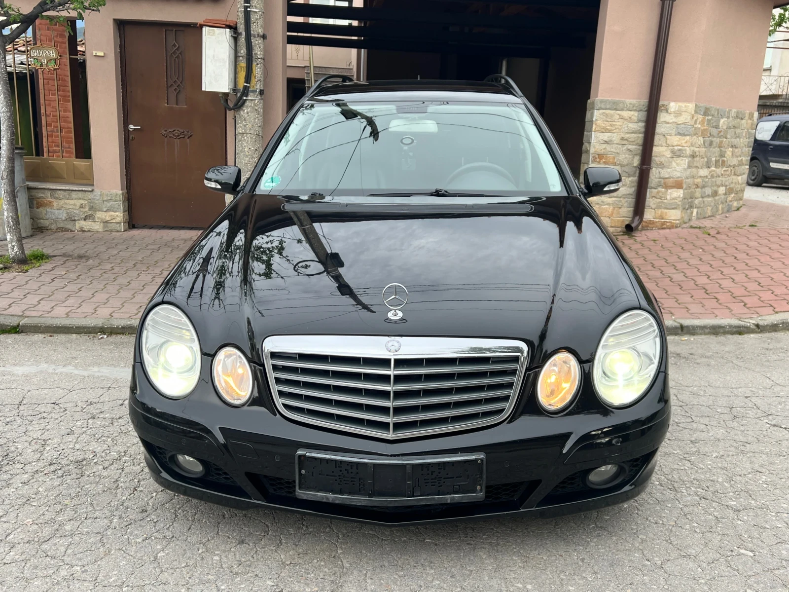 Mercedes-Benz E 220  - изображение 6
