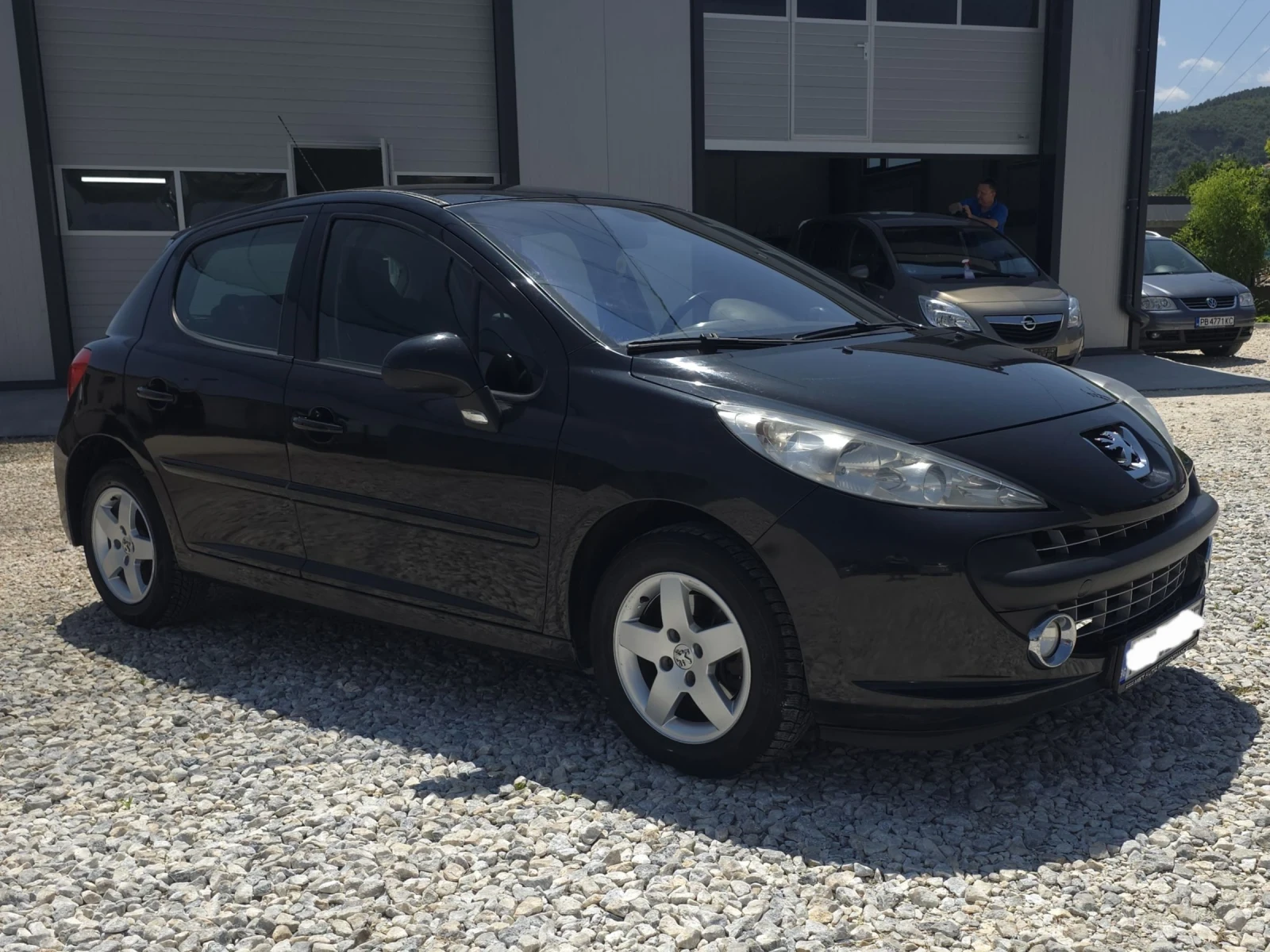 Peugeot 207 1.4 - изображение 4