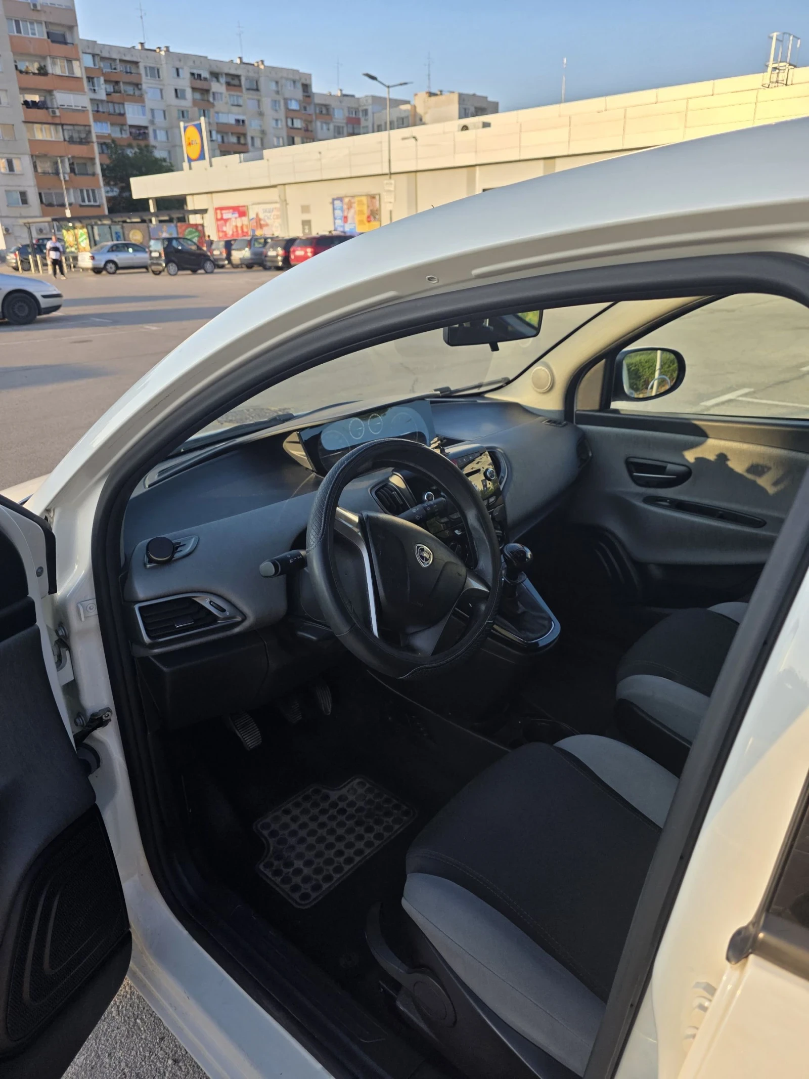 Lancia Ypsilon 0.9T CNG - изображение 7