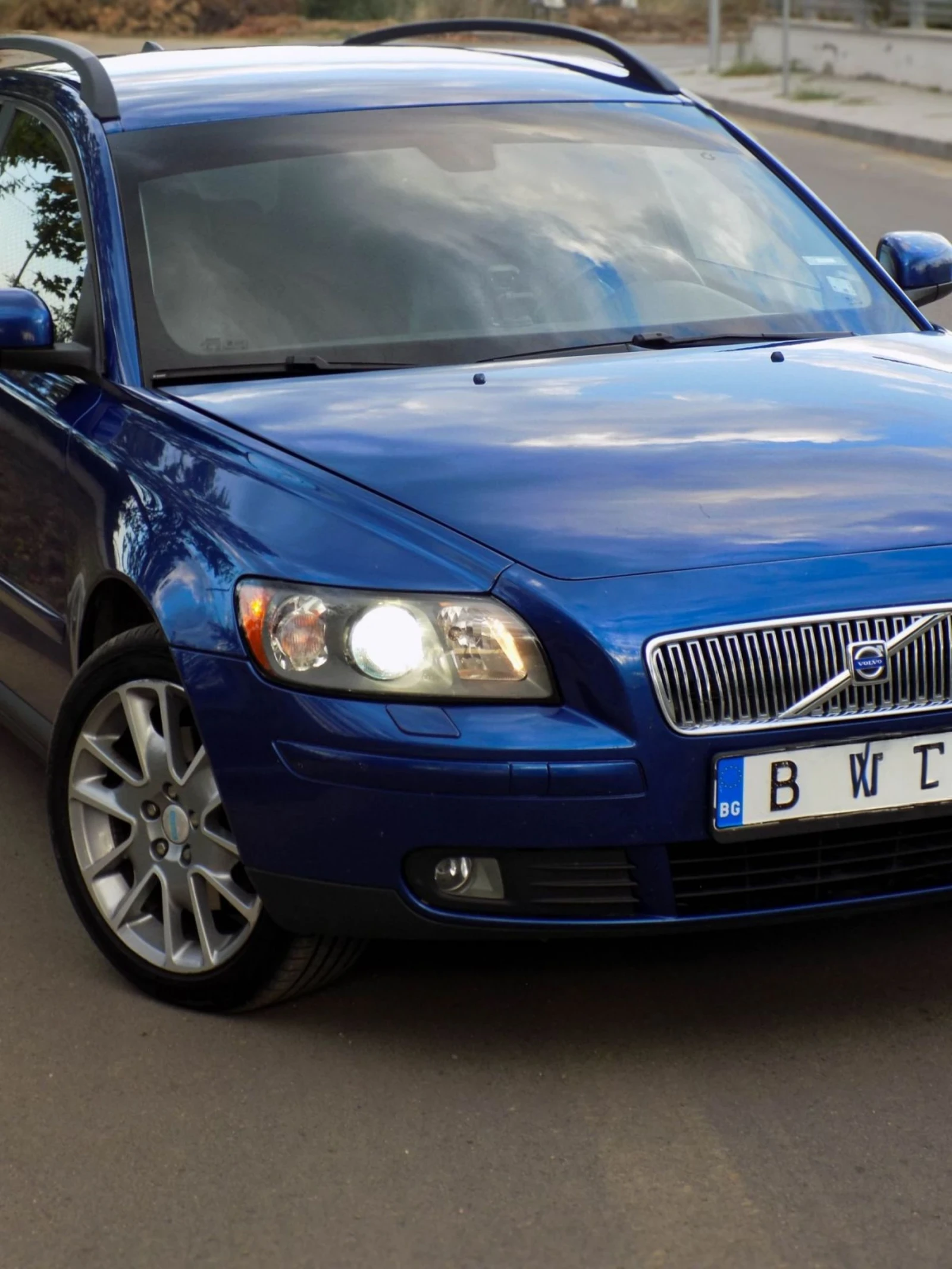 Volvo V50 2.4 - изображение 2