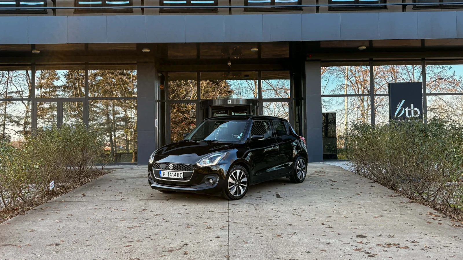 Suzuki Swift, снимка 10 - Автомобили и джипове - 53878677