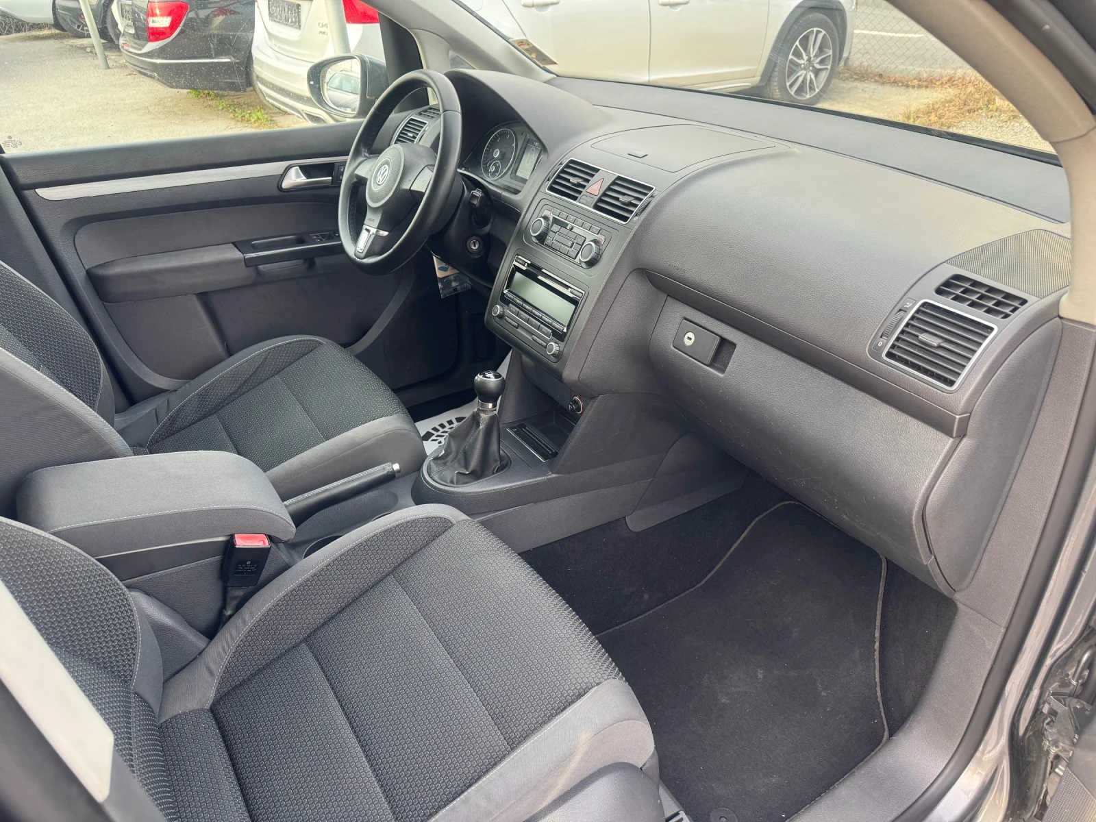 VW Touran 6+ 1 | Mobile.bg — изображение 9