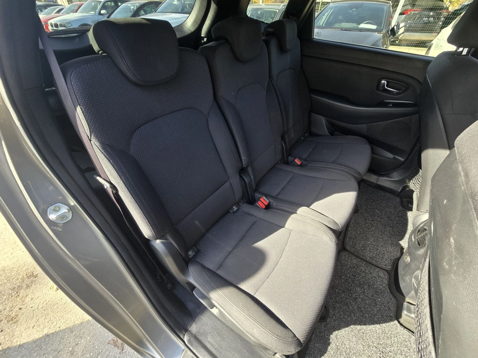 Kia Carens 1.7CRDi 115.    | Mobile.bg   13