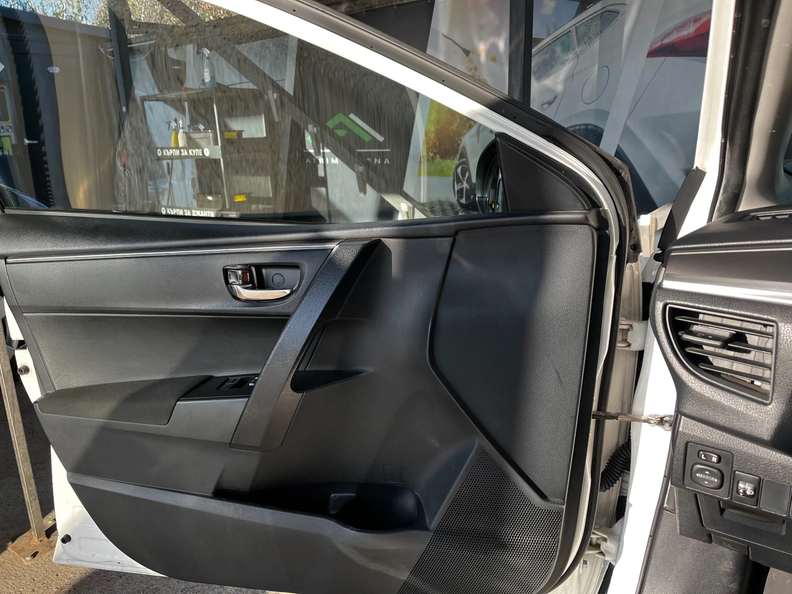 Toyota Corolla | Mobile.bg � ����������� 13