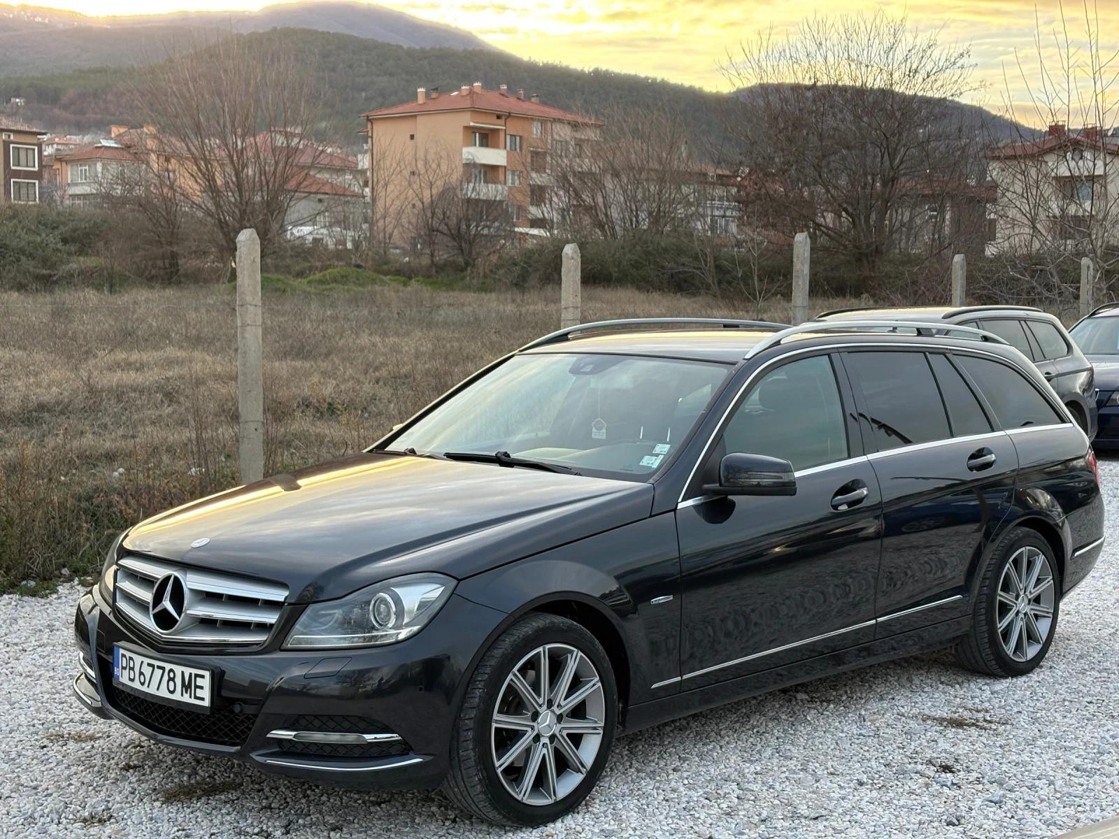 Mercedes-Benz C 180 Full Feys 2012г АВТОМАТ Напълно Обслужен - изображение 3