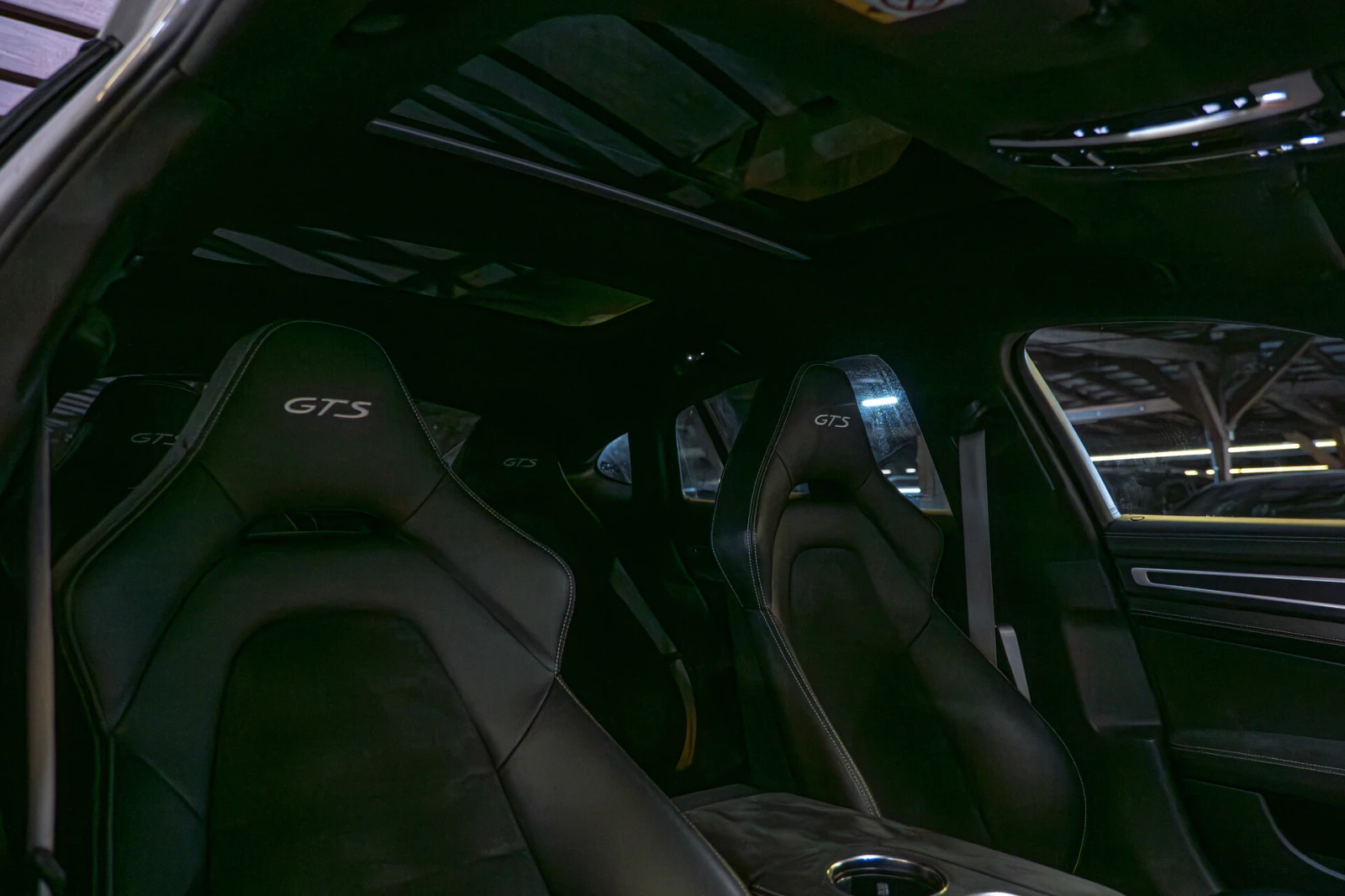 Porsche Panamera GTS/4.0 V8/HuD/PDLS+ /Bose/��������/��������/Chron | Mobile.bg � ����������� 11