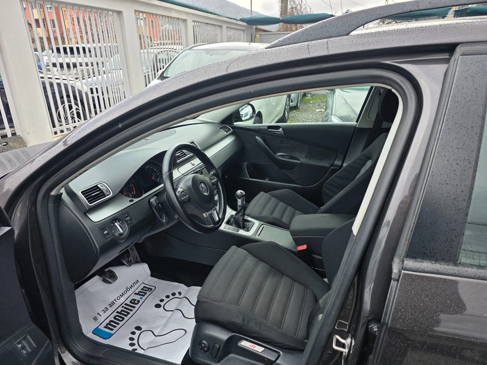 VW Passat 2.0 TDI R-LINE , снимка 12 - Автомобили и джипове - 53953328