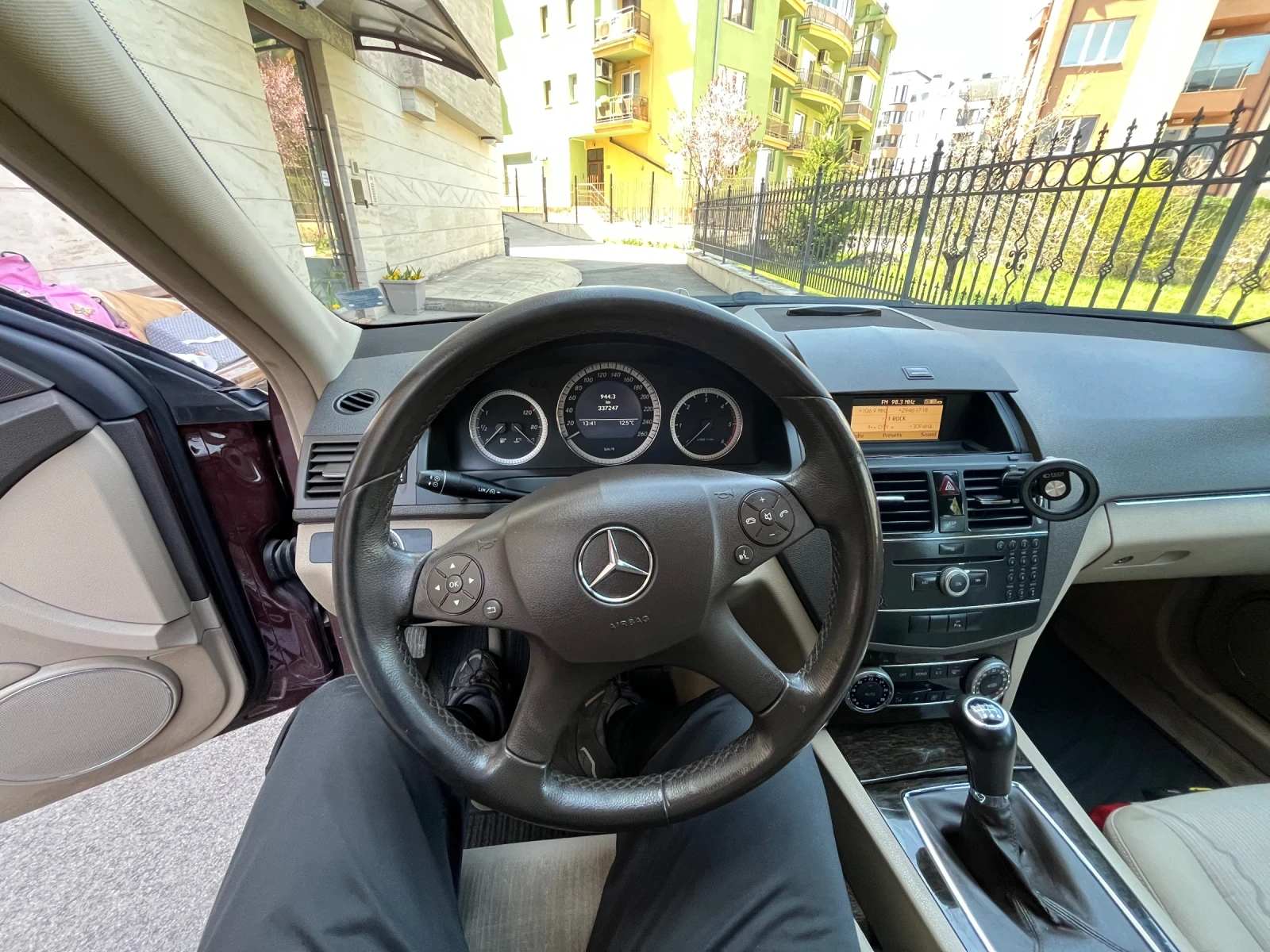 Mercedes-Benz C 200, снимка 9 - Автомобили и джипове - 54014953