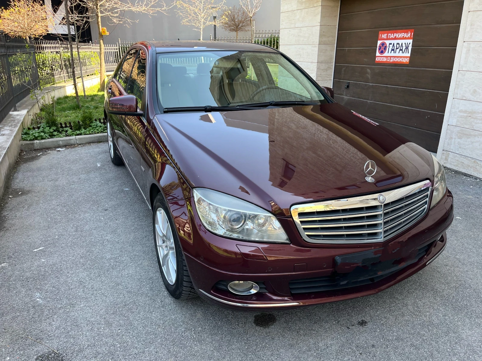 Mercedes-Benz C 200, снимка 2 - Автомобили и джипове - 54014953