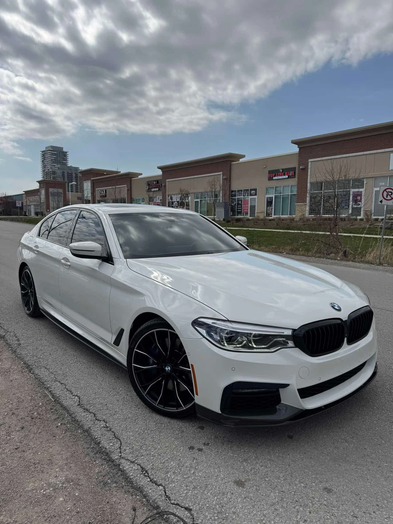 BMW 540 540i xDrive  CARFAX, снимка 3 - Автомобили и джипове - 54041073