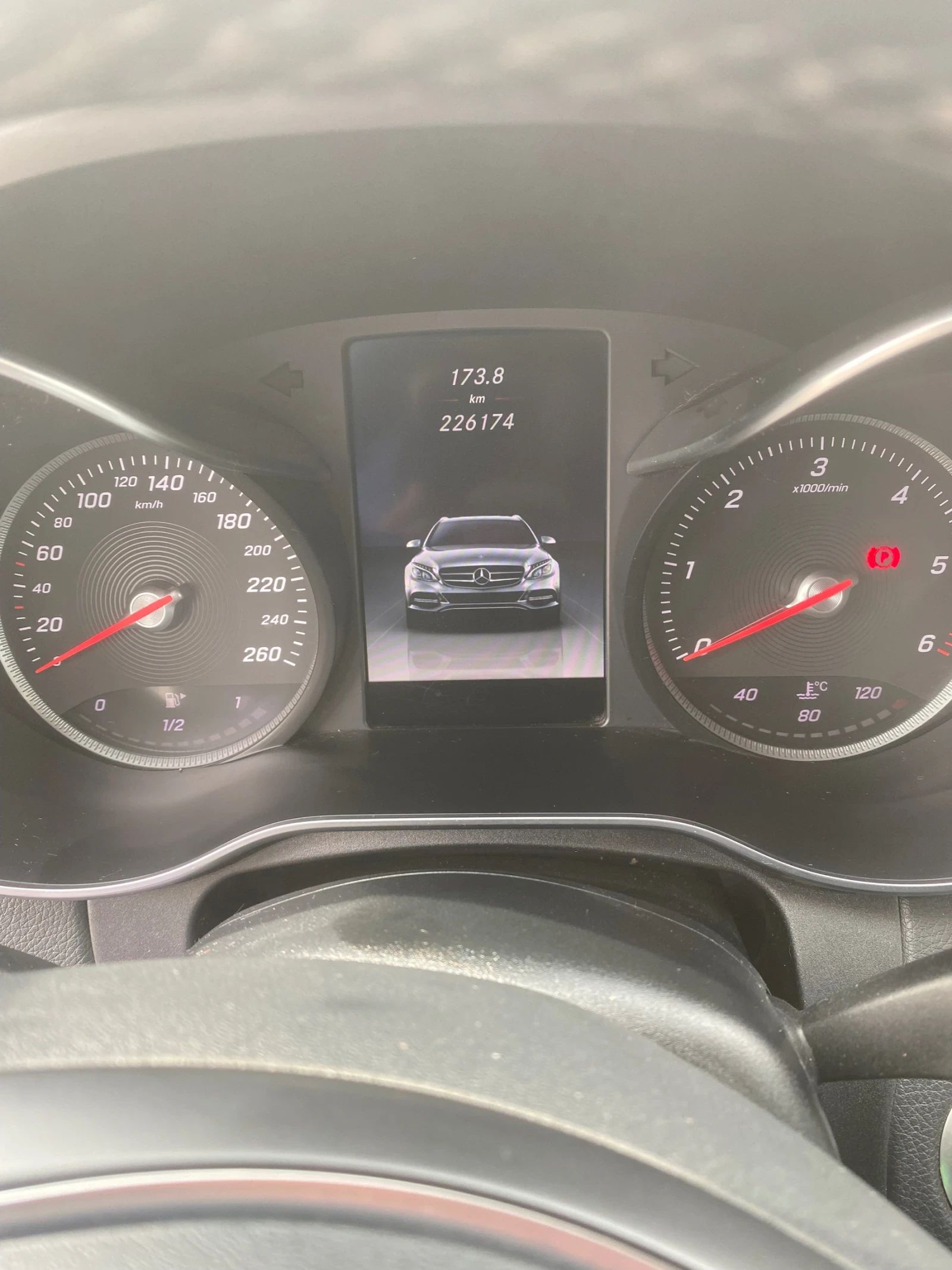 Mercedes-Benz C 220, снимка 14 - Автомобили и джипове - 54181306