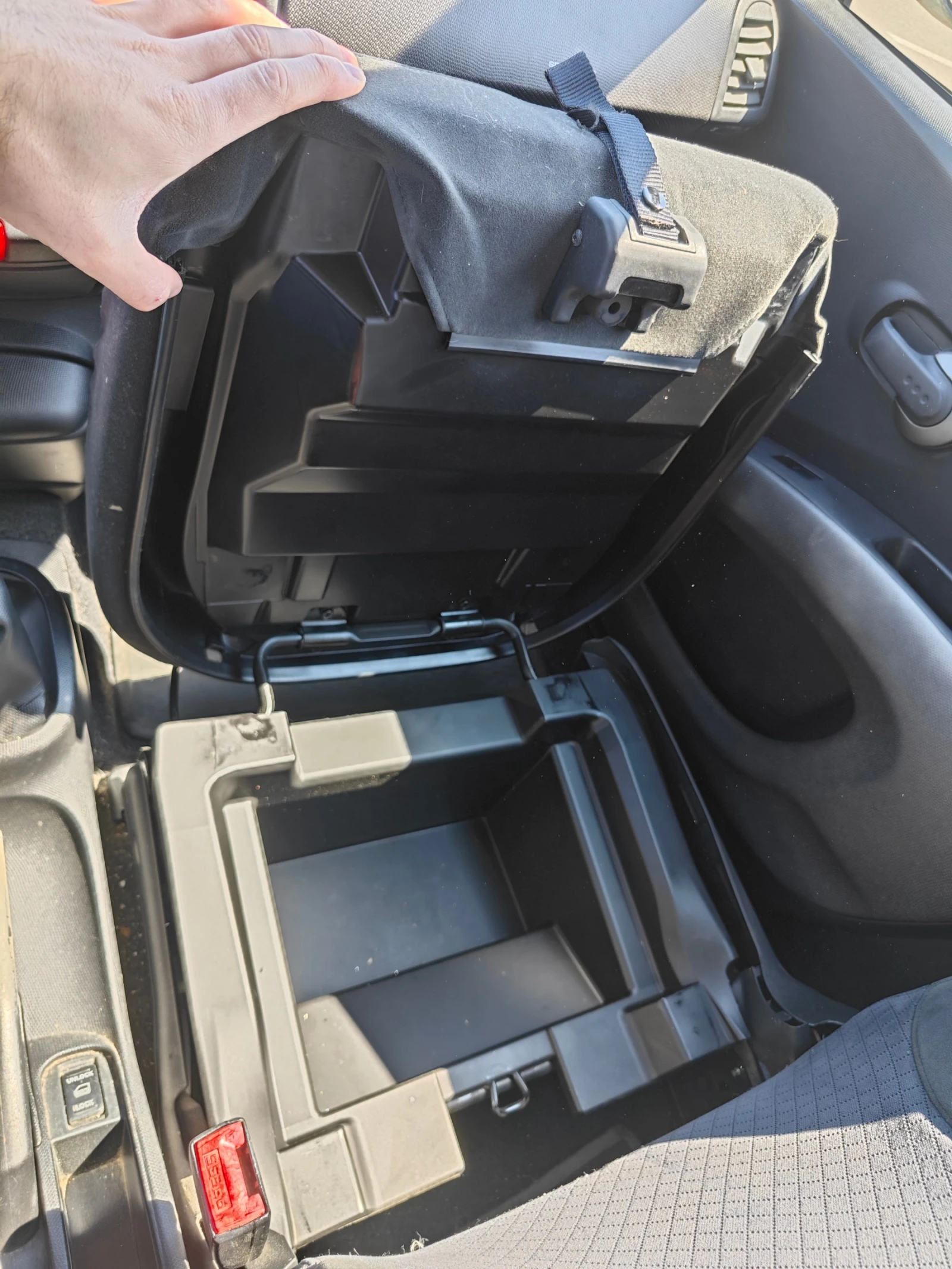 Nissan Micra 1.5 dCi KEYLESS| KLIMATRO., снимка 10 - Автомобили и джипове - 54209088