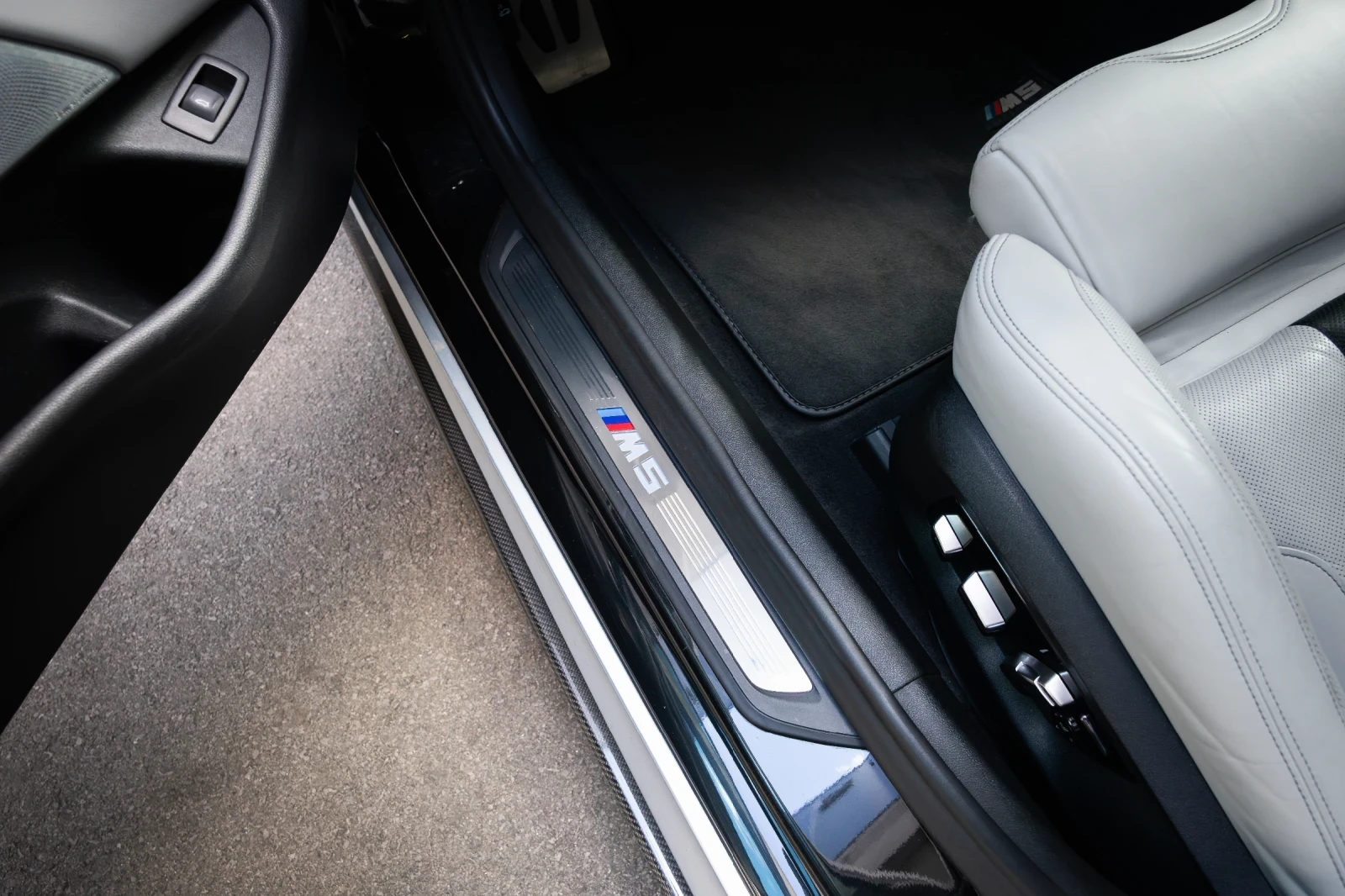 BMW M5, снимка 15 - Автомобили и джипове - 54361197