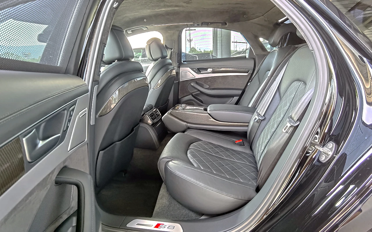 Audi S8 plus 4.0 TFSI quattro, снимка 6 - Автомобили и джипове - 54779330