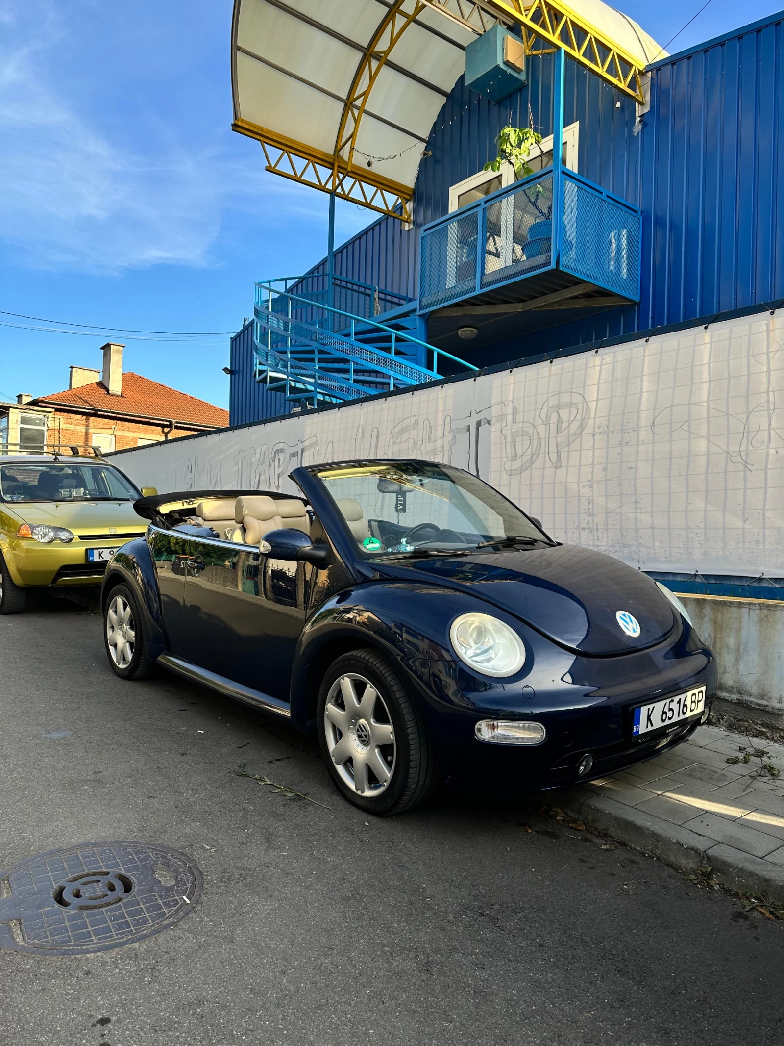 VW New beetle, снимка 14 - Автомобили и джипове - 54857365