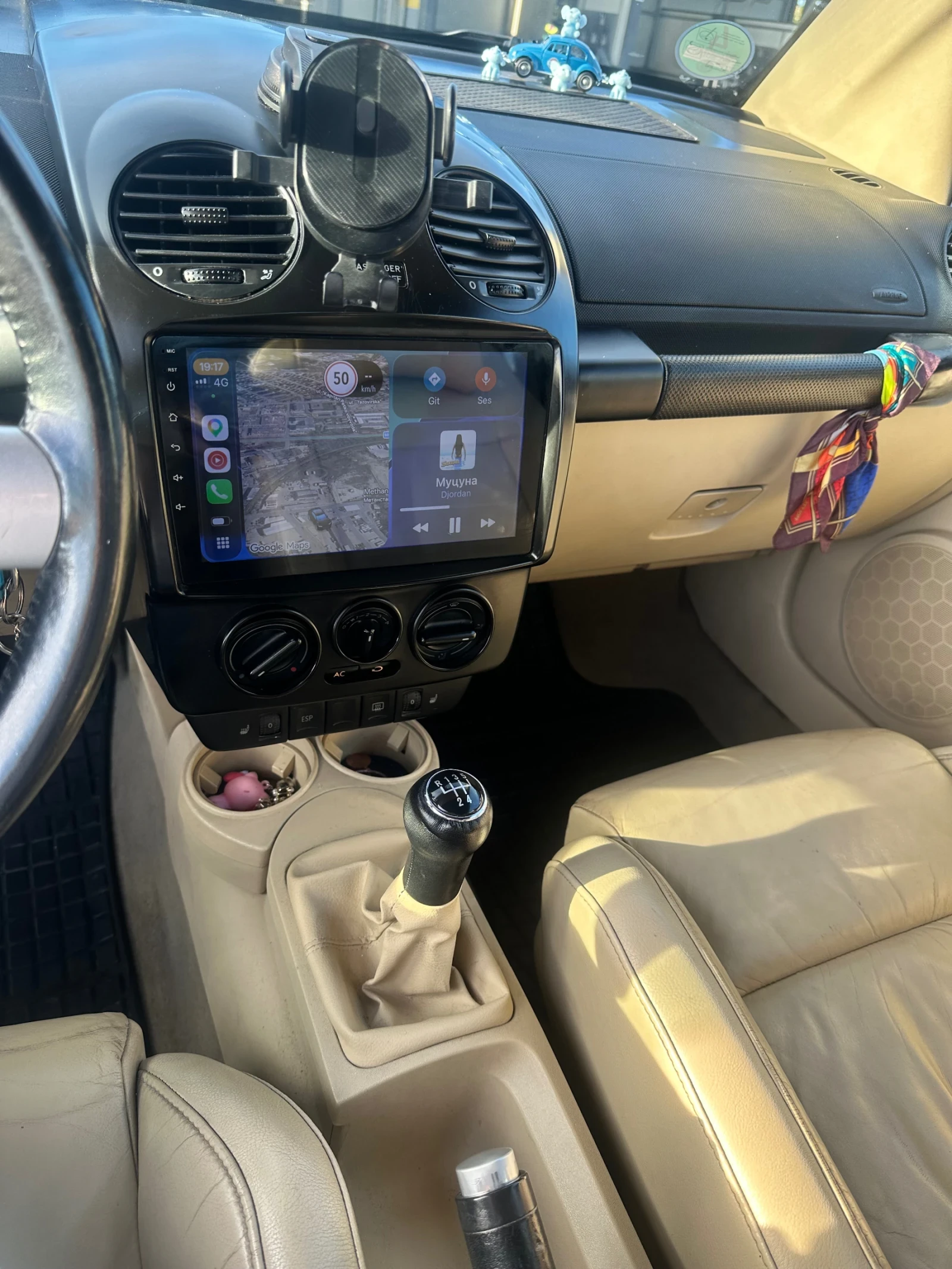 VW New beetle, снимка 8 - Автомобили и джипове - 54857365
