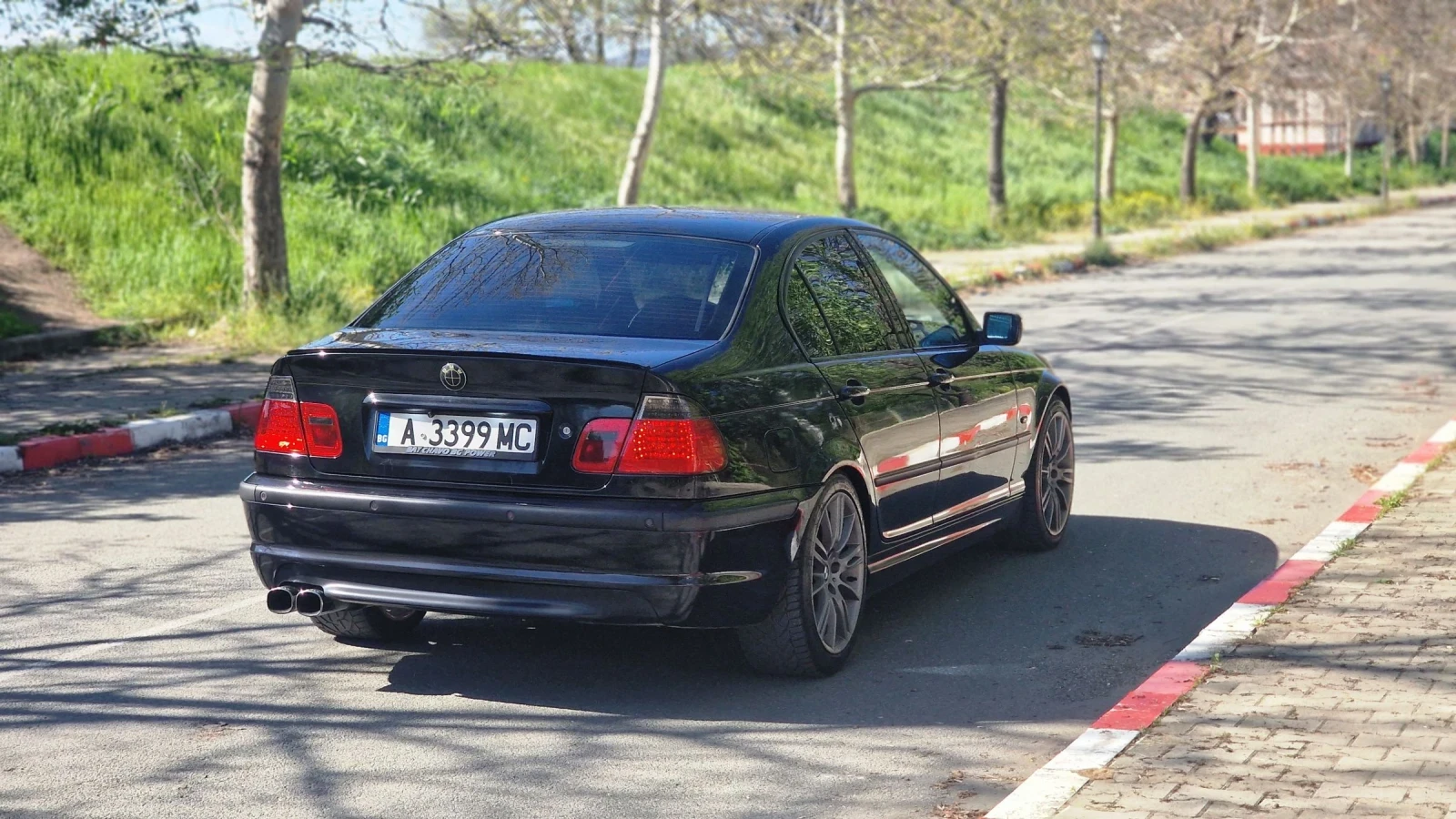 BMW 330, снимка 3 - Автомобили и джипове - 55270167