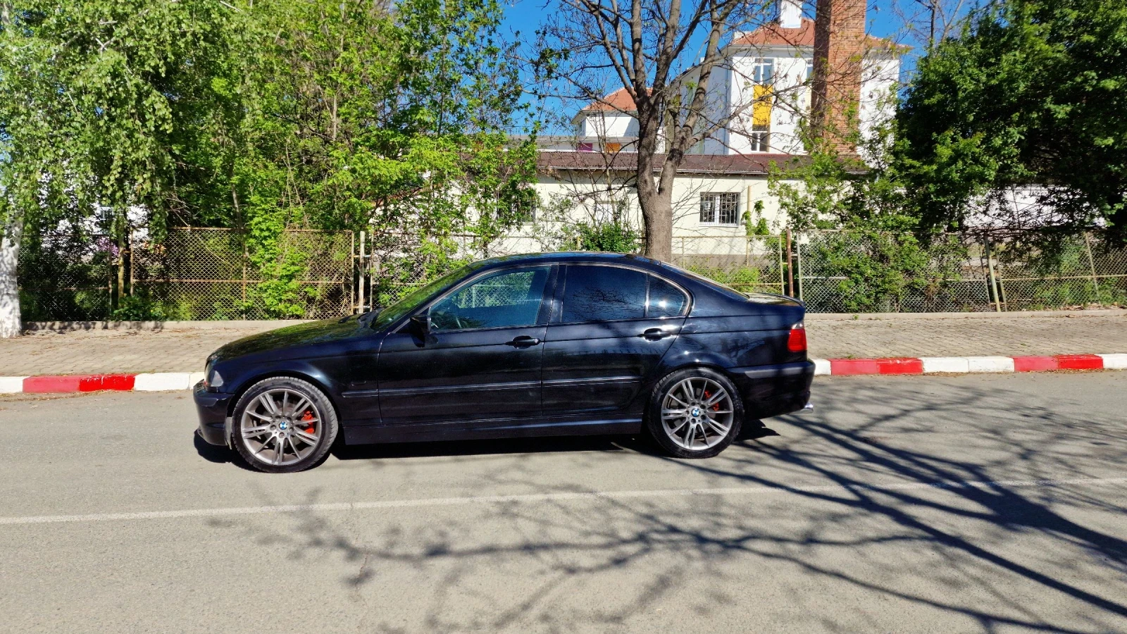 BMW 330, снимка 2 - Автомобили и джипове - 55270167