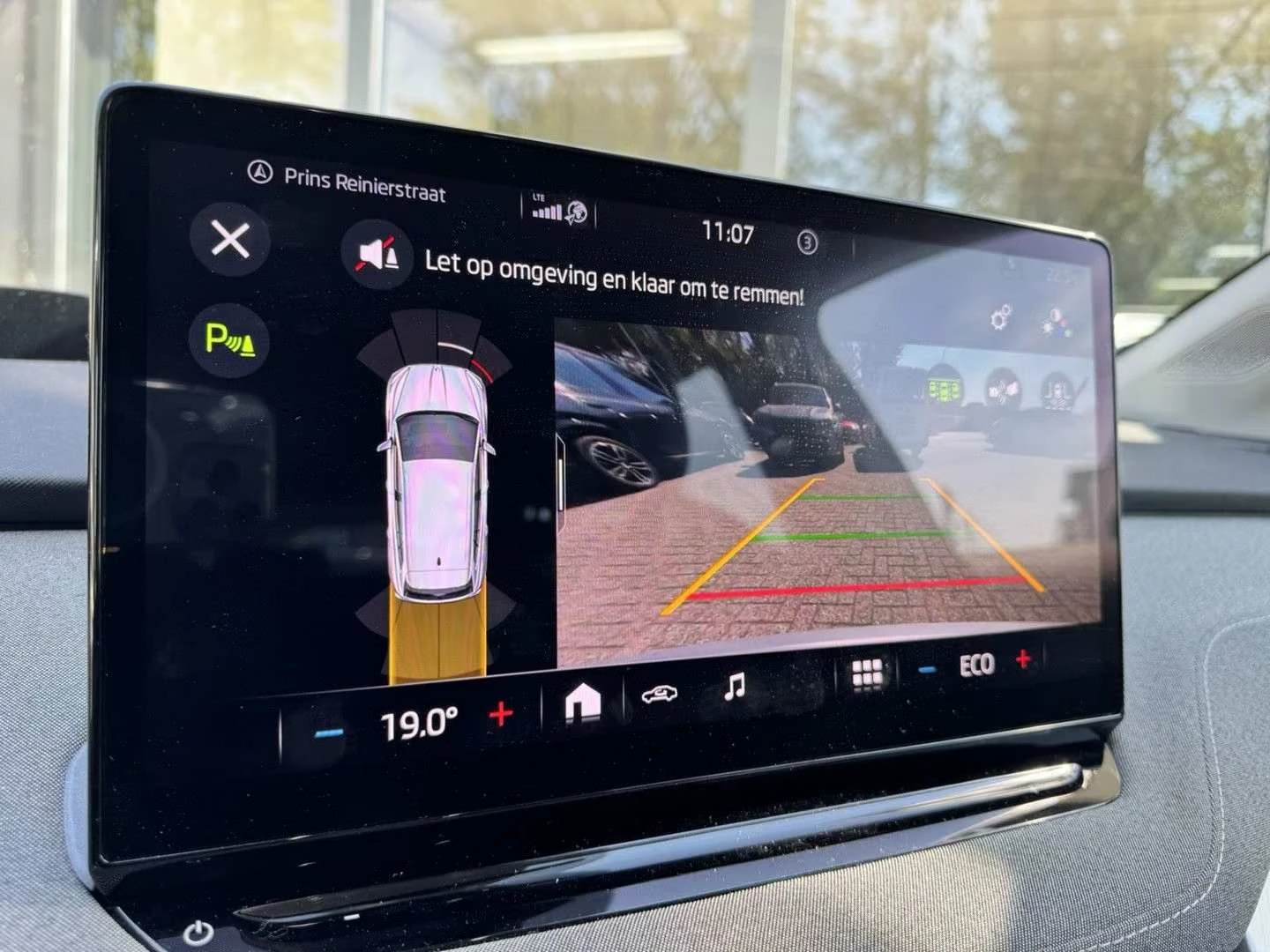 Skoda Enyaq IV80 82KW SOH90% Сертификат от Нидерландия Н, снимка 10 - Автомобили и джипове - 55675452