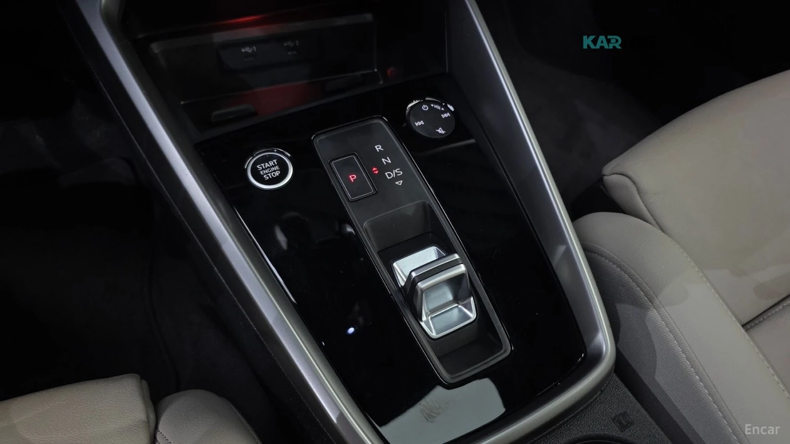 Audi A3 PREMIUM* 40TFSI* MATRIX* ПОДГРЕВ* КАМЕРА* , снимка 12 - Автомобили и джипове - 55702782