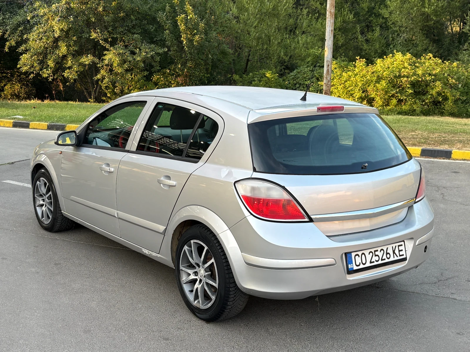 Opel Astra, снимка 3 - Автомобили и джипове - 55841781