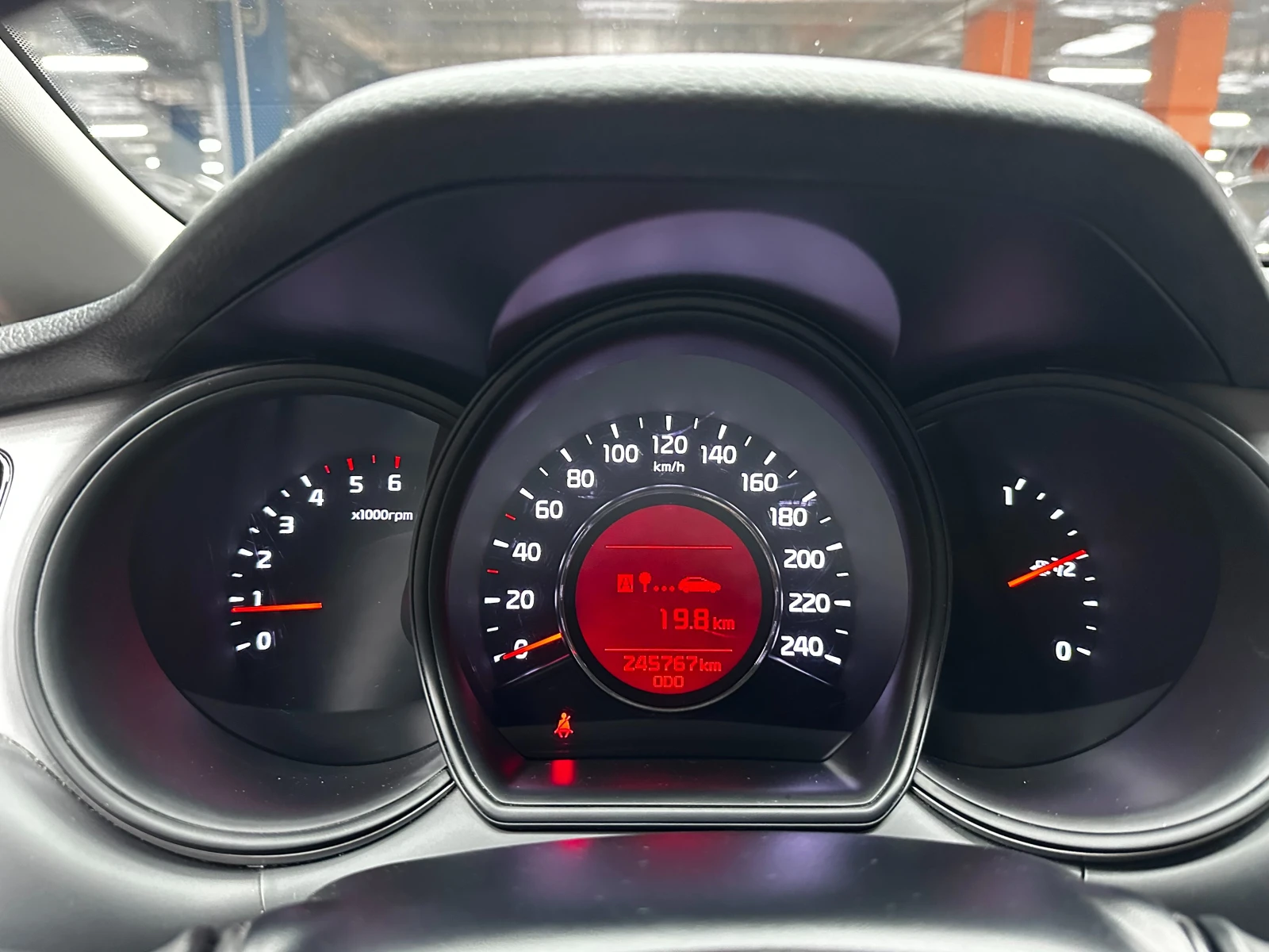 Kia Ceed 1.6d 128 к.с./реални км/ГАРАНЦИЯ, снимка 15 - Автомобили и джипове - 55897191