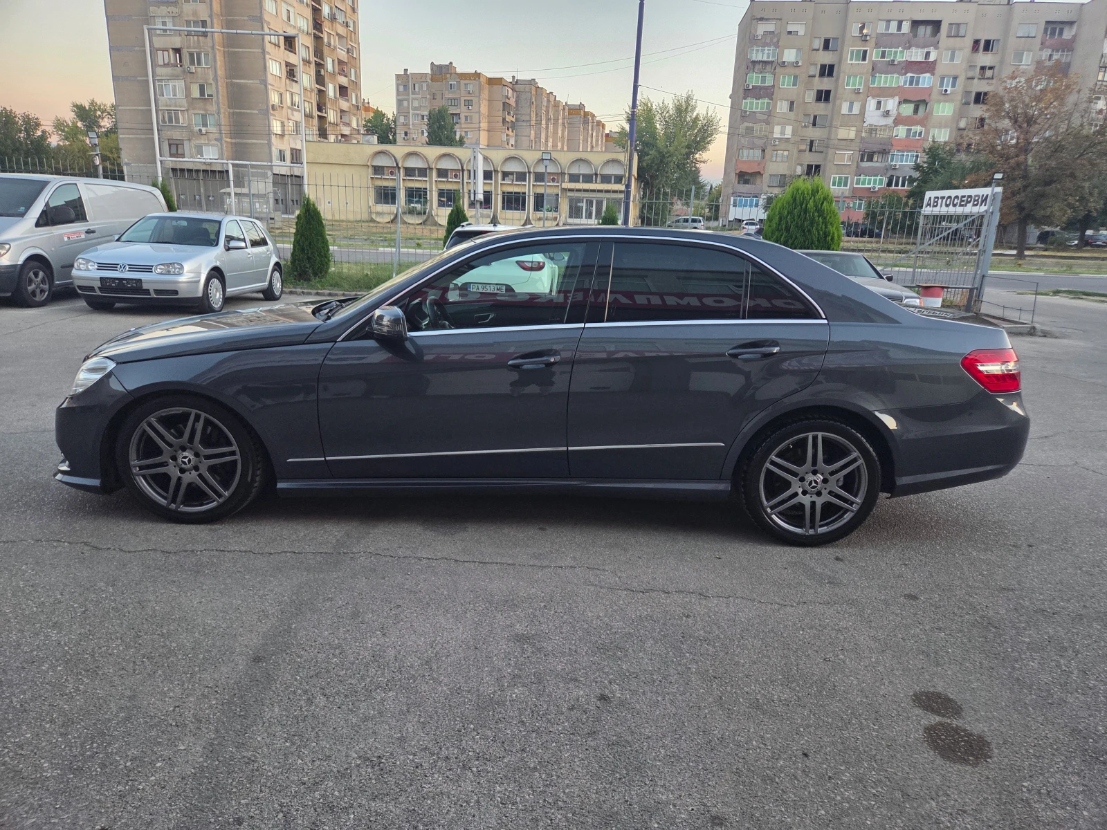Mercedes-Benz E 350 CDI///AMG Line, снимка 2 - Автомобили и джипове - 55975485