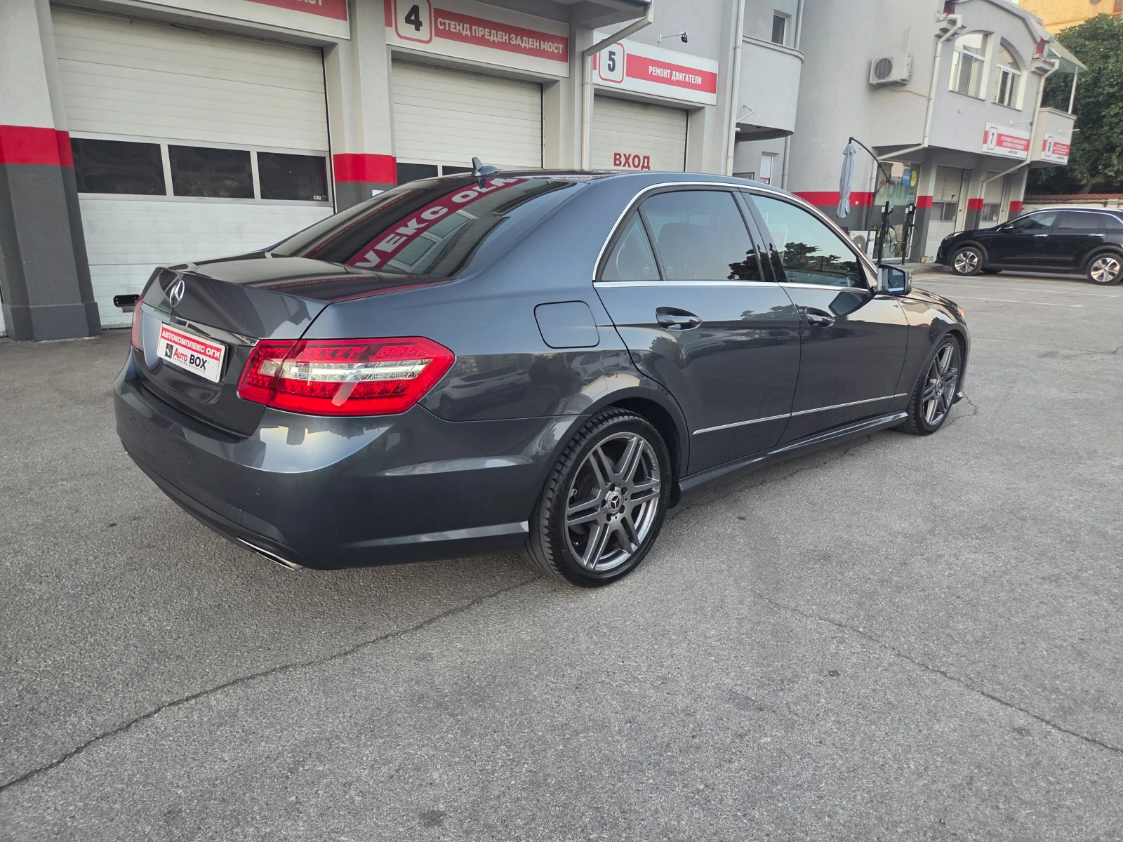 Mercedes-Benz E 350 CDI///AMG Line, снимка 5 - Автомобили и джипове - 55975485