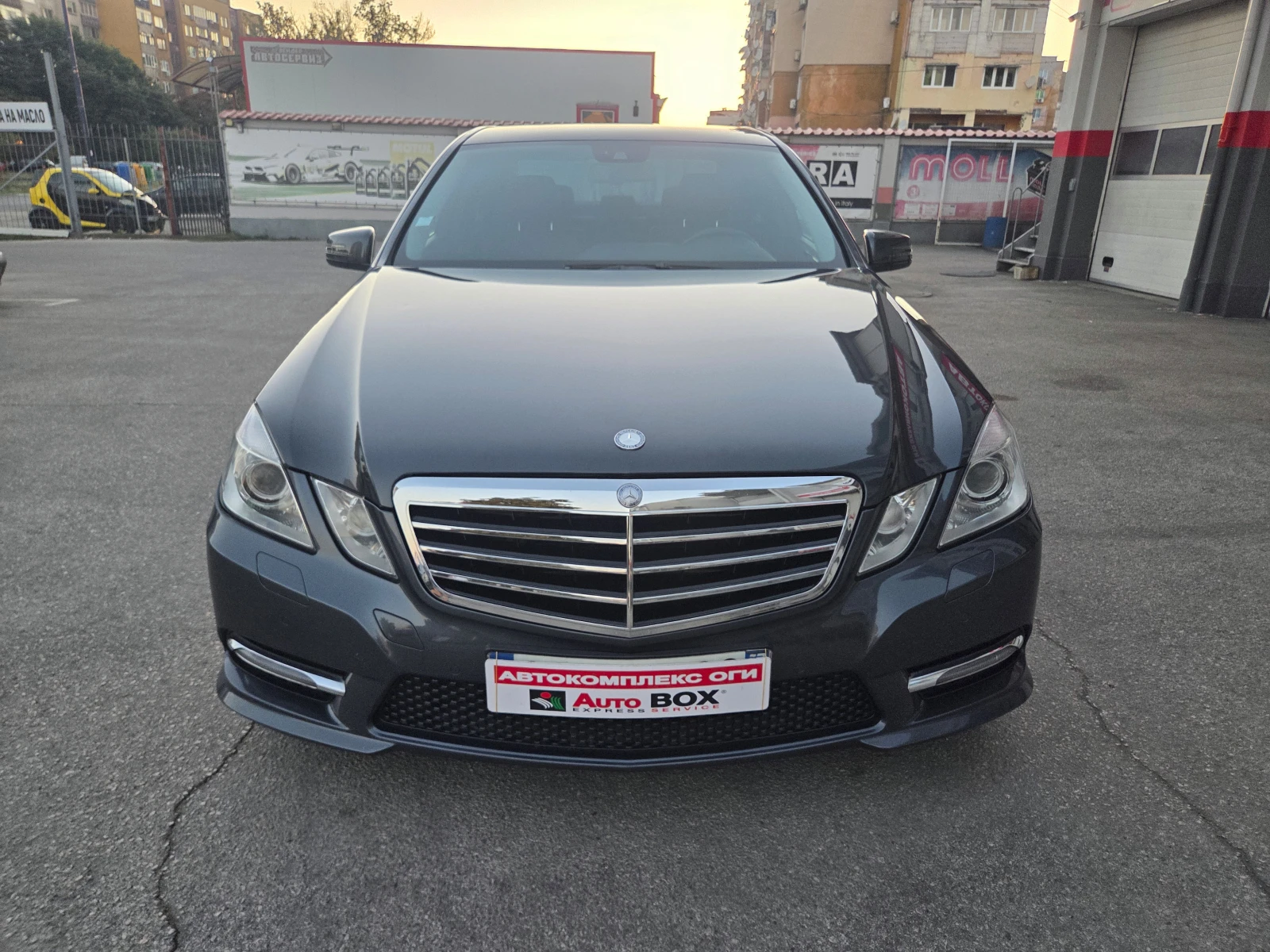 Mercedes-Benz E 350 CDI///AMG Line, снимка 8 - Автомобили и джипове - 55975485