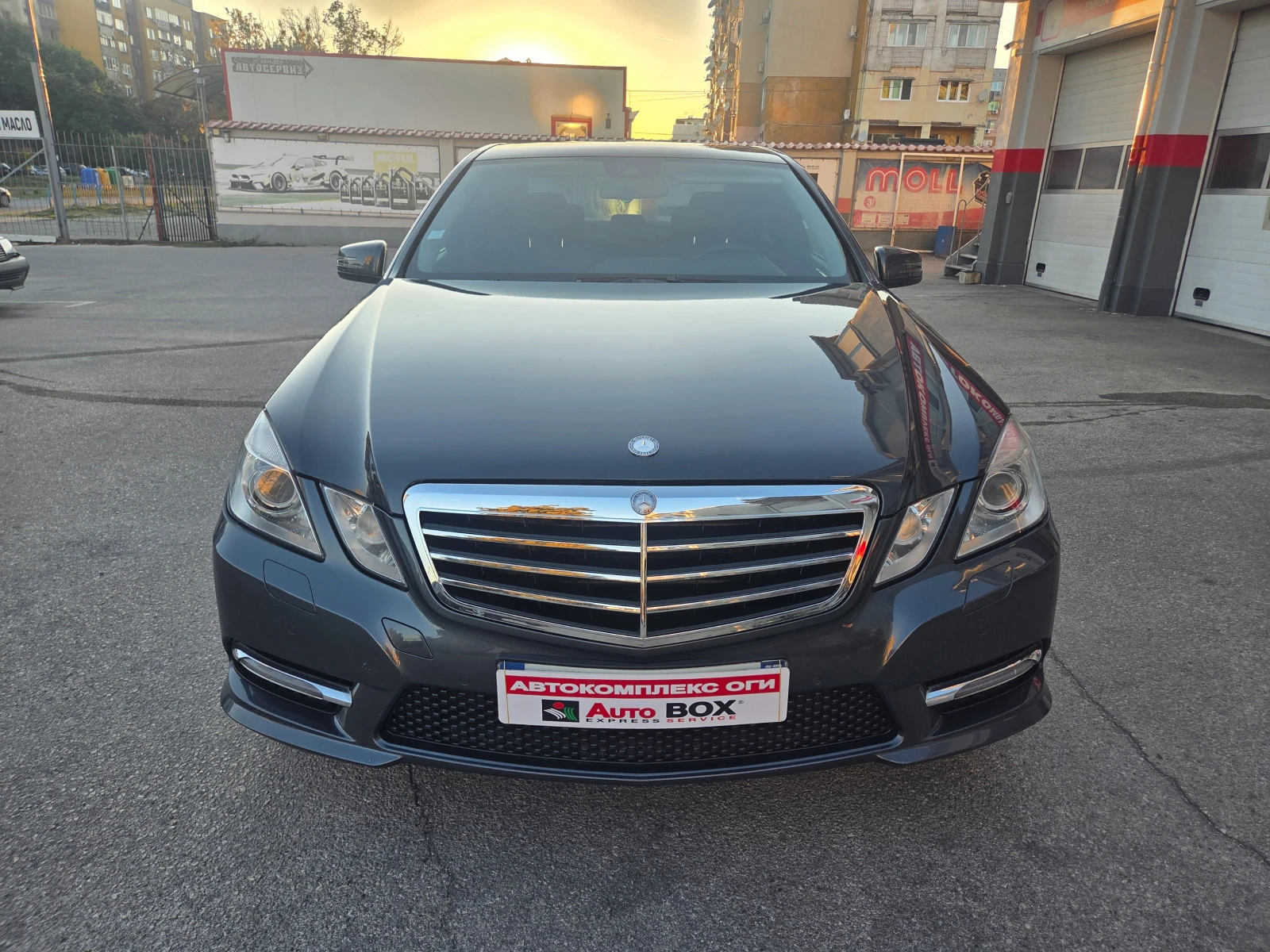 Mercedes-Benz E 350 CDI///AMG Line, снимка 8 - Автомобили и джипове - 55975485