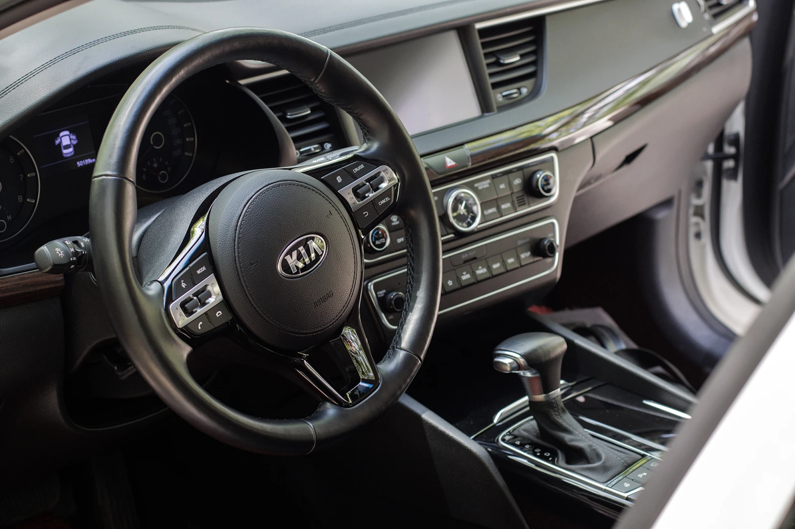Kia K7 ПАНОРАМА/ОБДУХВАНЕ  LPG, снимка 8 - Автомобили и джипове - 56106428