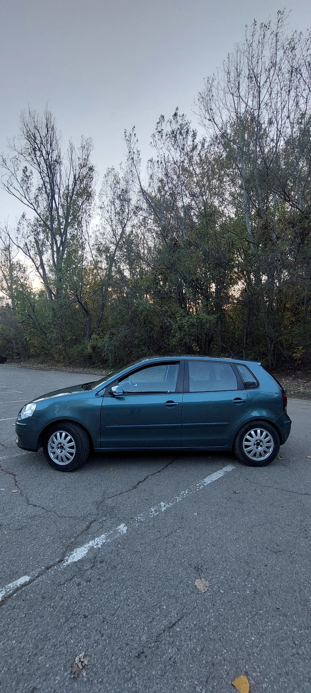 VW Polo, снимка 2 - Автомобили и джипове - 56646525