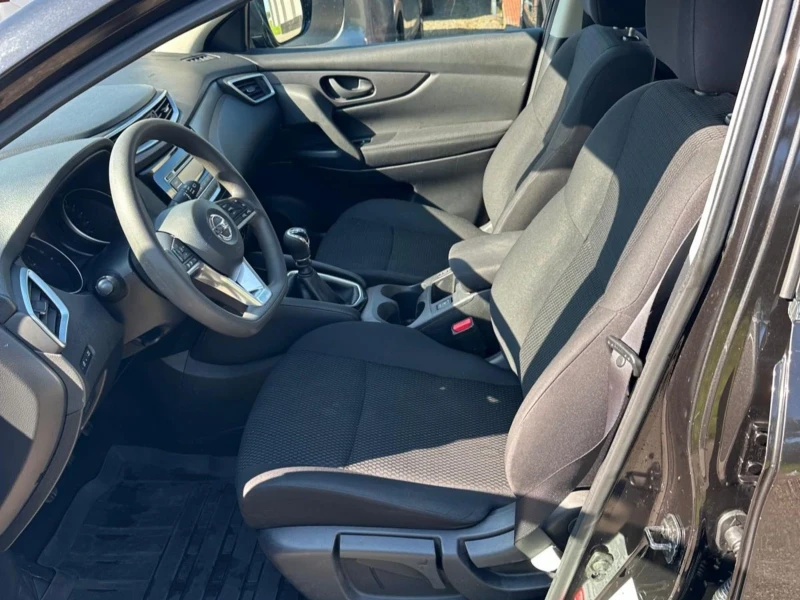 Nissan Qashqai 1.2 DIG-T / EURO6 / 123000km service history, снимка 6 - Автомобили и джипове - 47322757