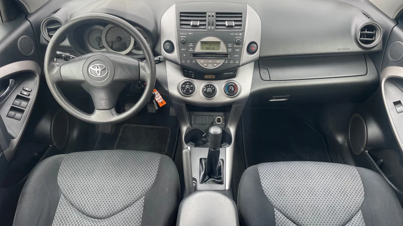 Toyota Rav4 2.0i, снимка 10 - Автомобили и джипове - 47565763