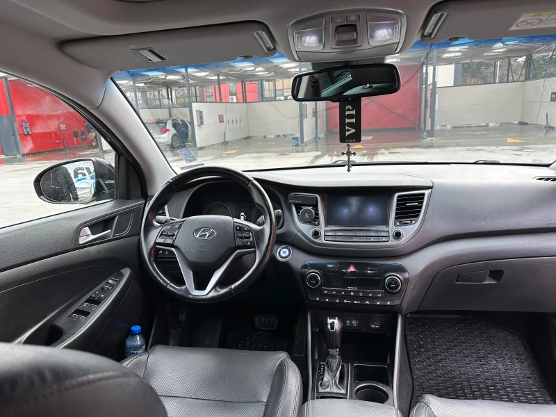 Hyundai Tucson, снимка 10 - Автомобили и джипове - 48146761