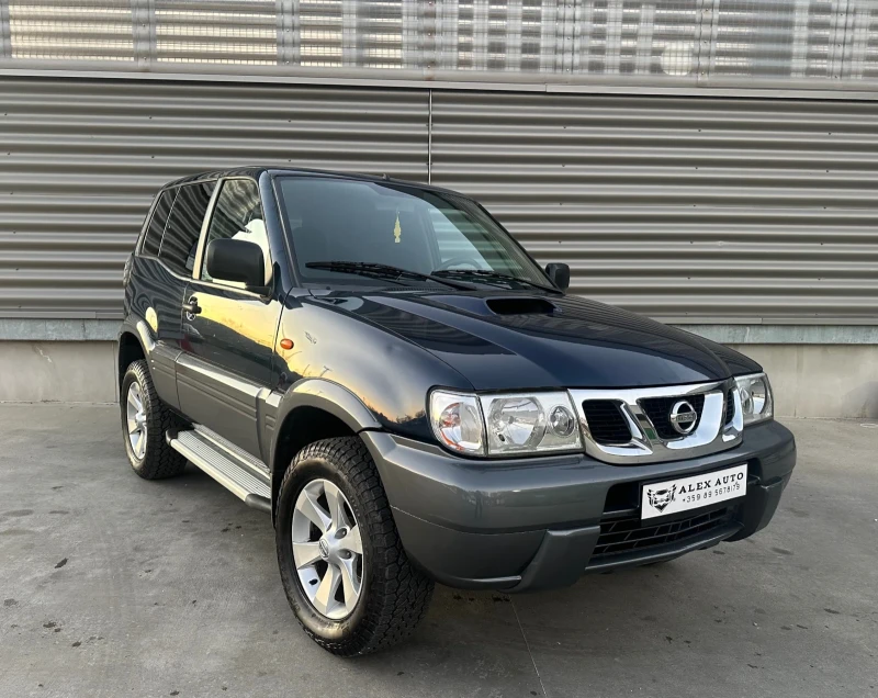 Nissan Terrano 3.0, снимка 2 - Автомобили и джипове - 48408743