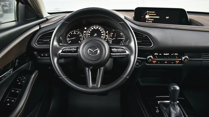 Mazda CX-30 2.0 SKYACTIV-X PLUS LUXURY Automatic, снимка 9 - Автомобили и джипове - 48611848