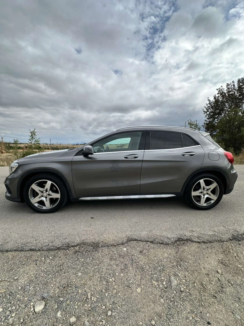 Mercedes-Benz GLA 250, снимка 4 - Автомобили и джипове - 51371044