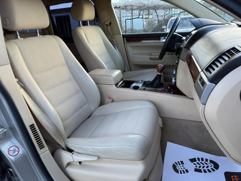 VW Touareg 2.5TDI 174kc Italia, снимка 12 - Автомобили и джипове - 52746522