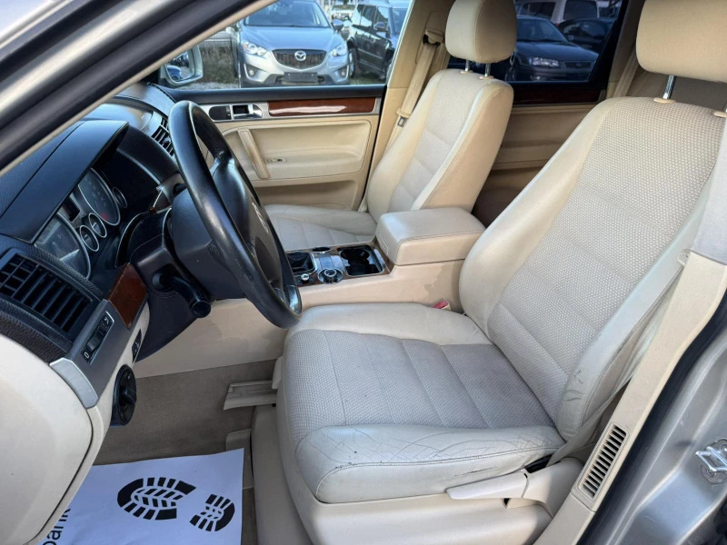 VW Touareg 2.5TDI 174kc Italia, снимка 9 - Автомобили и джипове - 52746522