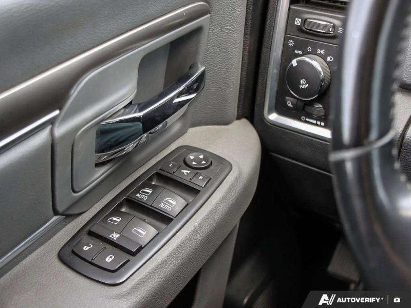 Dodge RAM 1500 * SLT * CARFAX * ЦЕНА ДО БГ, снимка 15 - Автомобили и джипове - 53167663