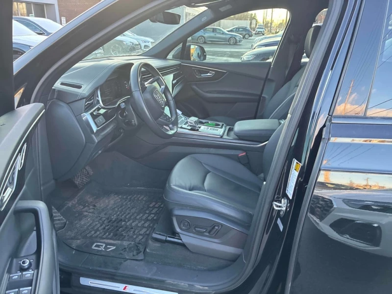 Audi Q7 * Komfort * CARFAX * БЕЗ ПЪРВОНАЧАЛНА ВНОСКА, снимка 5 - Автомобили и джипове - 53210840