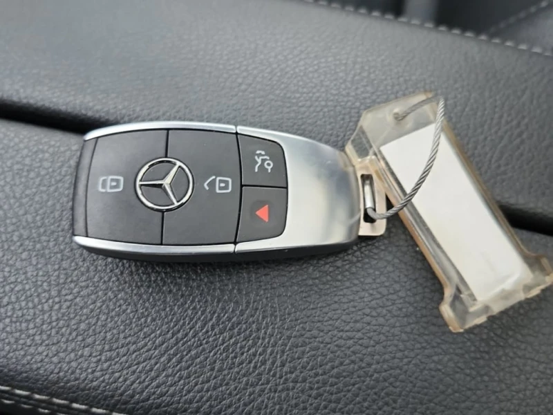 Mercedes-Benz GLA 250 PANO| HEATED SEATS| MEMORY, снимка 8 - Автомобили и джипове - 53416069