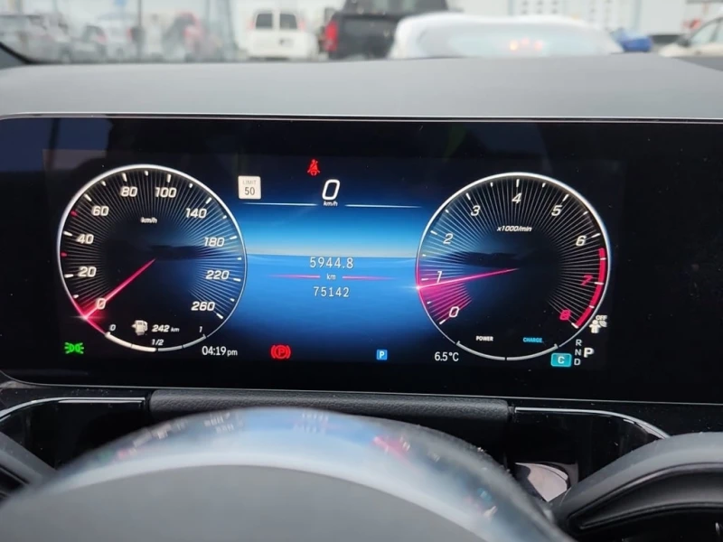 Mercedes-Benz GLA 250 PANO| HEATED SEATS| MEMORY, снимка 9 - Автомобили и джипове - 53416069