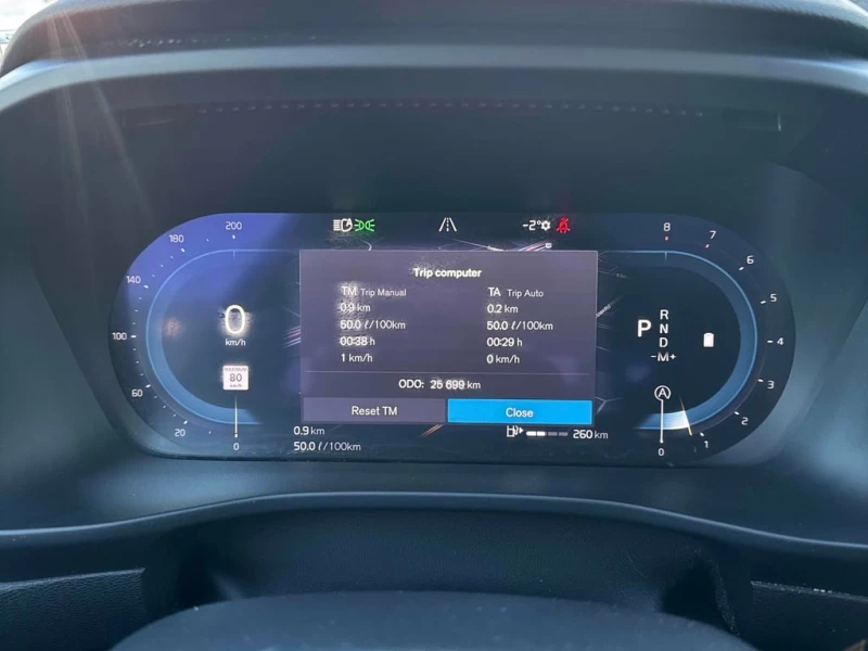 Volvo XC40 2024 * Plus Dark Theme * 360 CAMERA * ПОДГРЕВИ , снимка 8 - Автомобили и джипове - 53418748