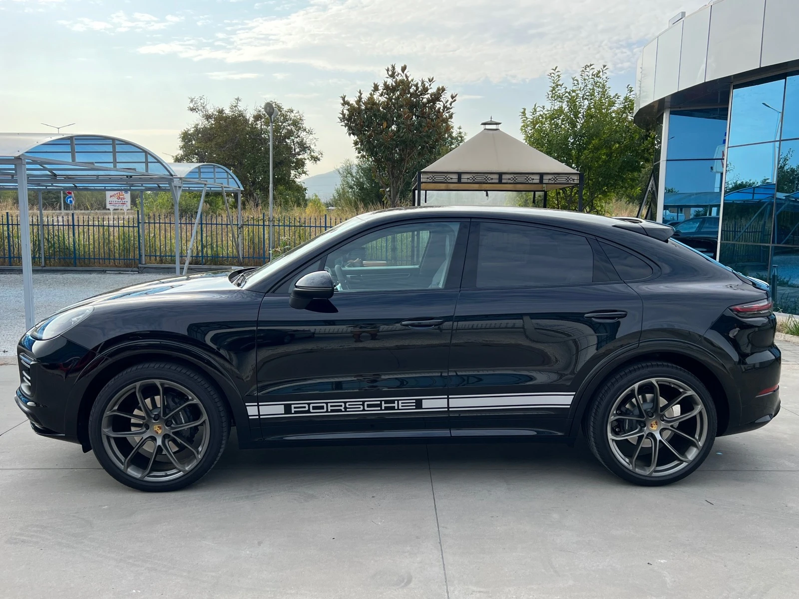 Porsche Cayenne COUPE, CARBON PACK, 22"-TURBO GT, SPORT DESIGN - изображение 7