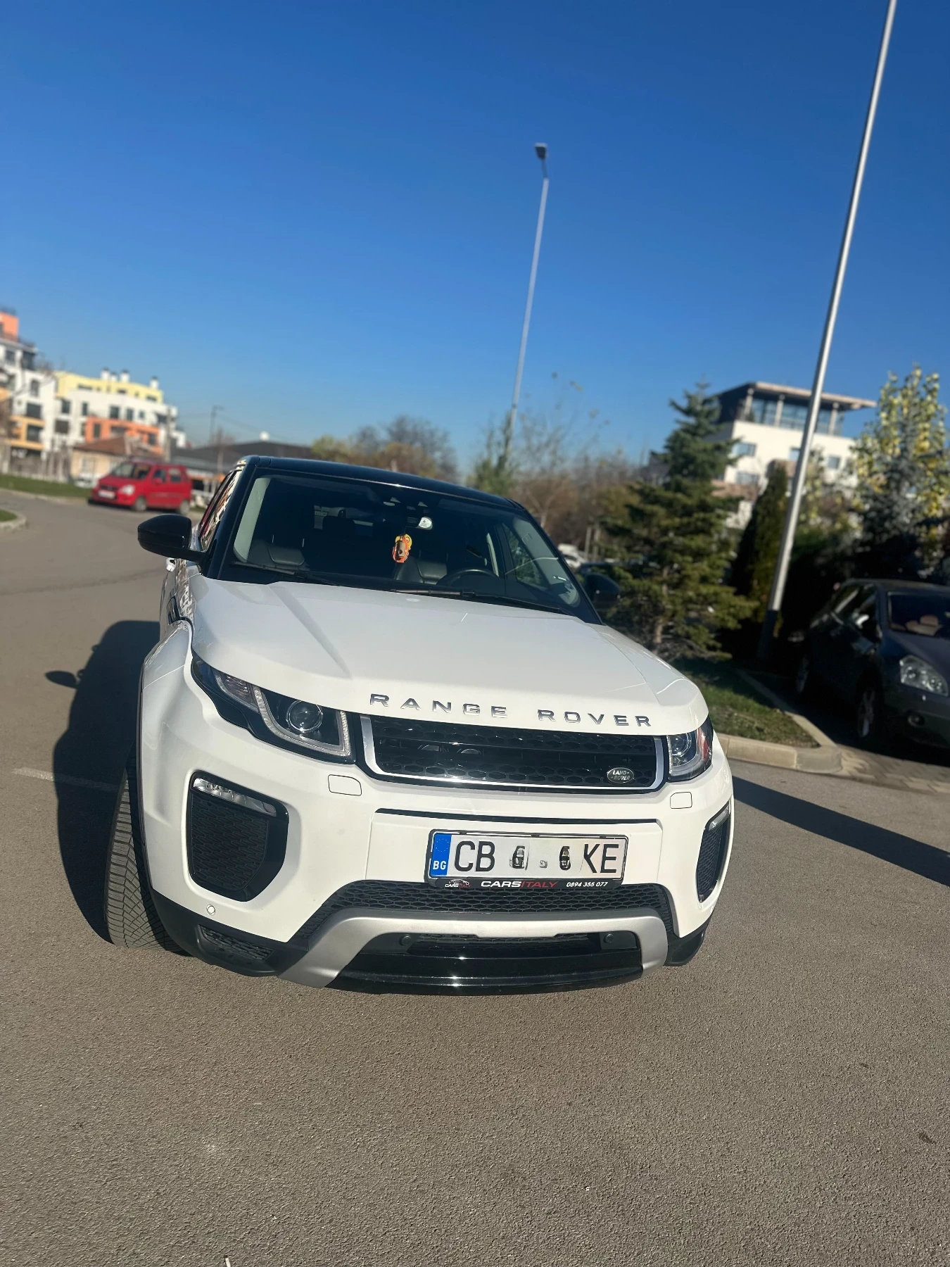 Land Rover Range Rover Evoque 4x4 R-Dinamic 2.0d 210к.с 9 скорости - изображение 4