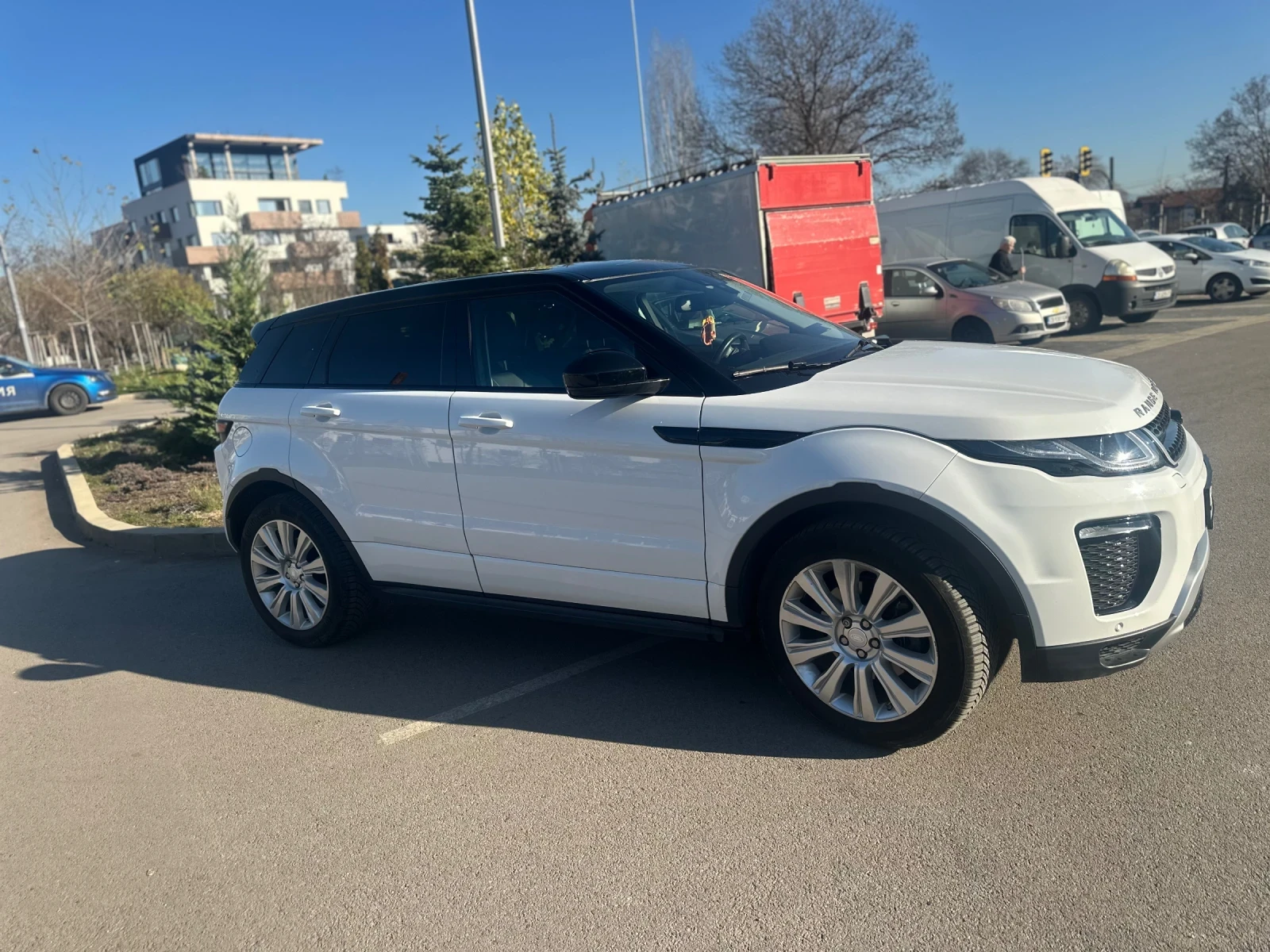 Land Rover Range Rover Evoque 4x4 R-Dinamic 2.0d 210�.� 9 �������� | Mobile.bg � ����������� 14